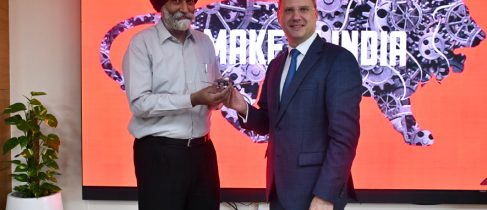 1ef10933-ee70-4f09-8585-40a5071630f8