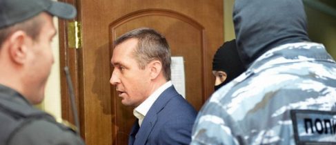 5d7f20316a01379593293584d362a63c