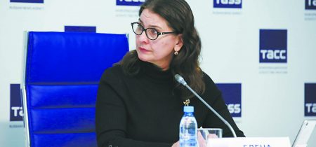 Екатеринбург. Пресс Центр ТАСС. 11 марта вебинар для предпринимателей, посвященный вопросам перехода с ЕНВД на ПСН. Уполномоченный по защите прав предпринимателей в Свердловской области Елена Артюх. Владислав Бурнашев/ТАСС